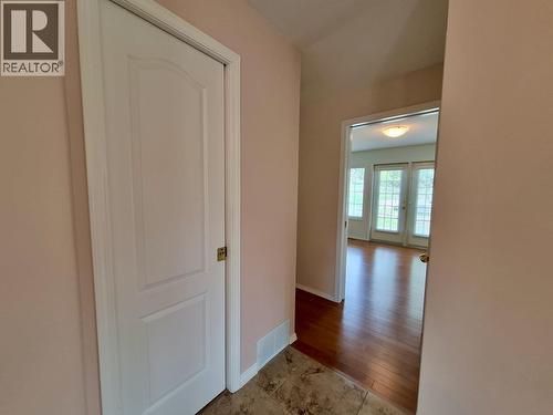 4339 View Ridge Road, Bonnington, BC - Indoor Photo Showing Other Room