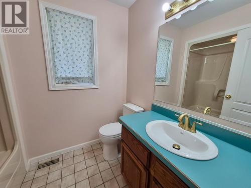 4339 View Ridge Road, Bonnington, BC - Indoor Photo Showing Bathroom