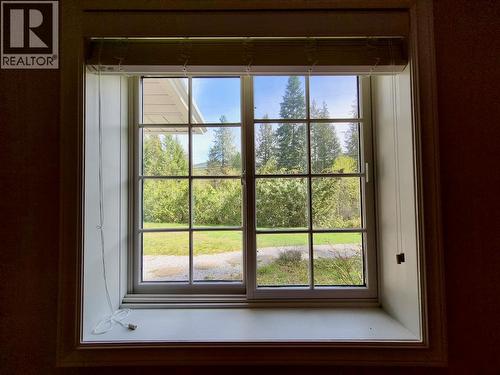 4339 View Ridge Road, Bonnington, BC - Indoor Photo Showing Other Room