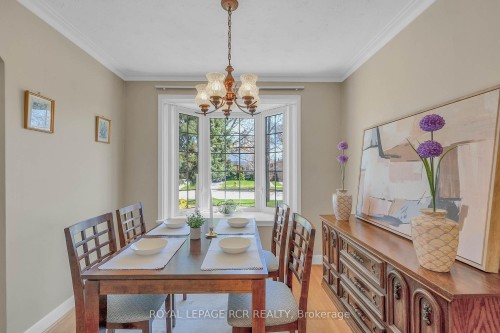 32 Beacon Road, Toronto, ON - Indoor Photo Showing Dining Room