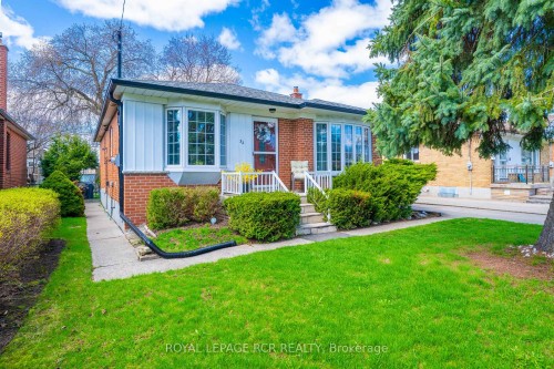 32 Beacon Road, Toronto, ON - Outdoor