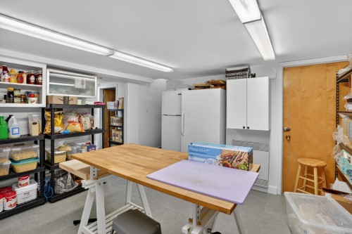 Commerce - 961  - 967 Rue De St-Jovite, Mont-Tremblant, QC - Indoor