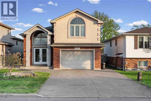1125 WAVERLY  Windsor, ON N8X 4X1