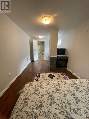 2403 Barclay Road, Burlington, ON - Indoor