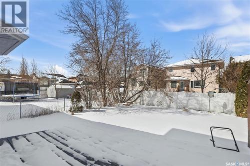 3232 Thames Crescent E, Regina, SK - Outdoor