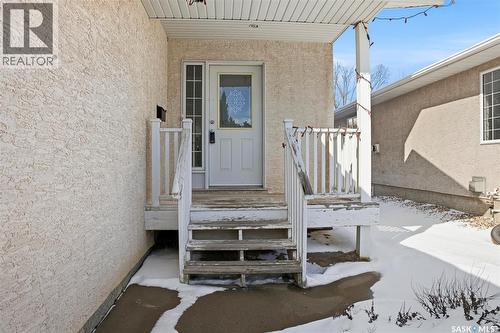 3232 Thames Crescent E, Regina, SK - Outdoor