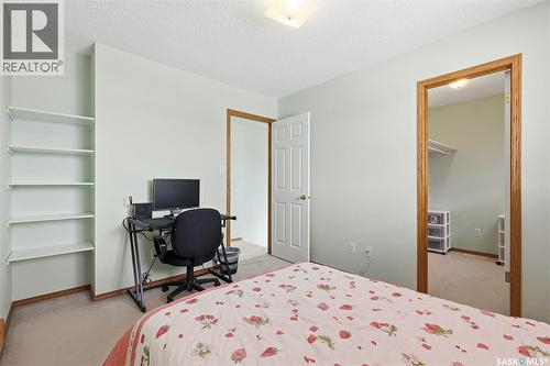 3232 Thames Crescent E, Regina, SK - Indoor Photo Showing Bedroom