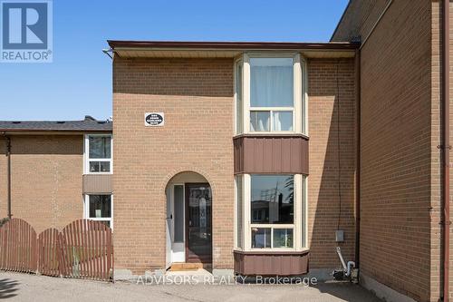 247 - 258 JOHN GARLAND BOULEVARD  Toronto, ON M9V 1N8