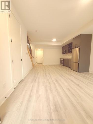 68 Everett Common, St. Catharines, ON - Indoor Photo Showing Other Room