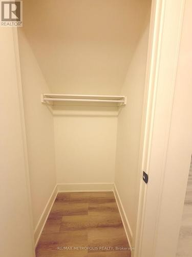 68 Everett Common, St. Catharines, ON - Indoor