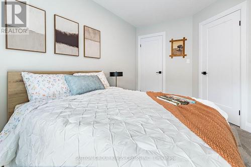 79 - 143 Elgin Street N, Cambridge, ON - Indoor Photo Showing Bedroom