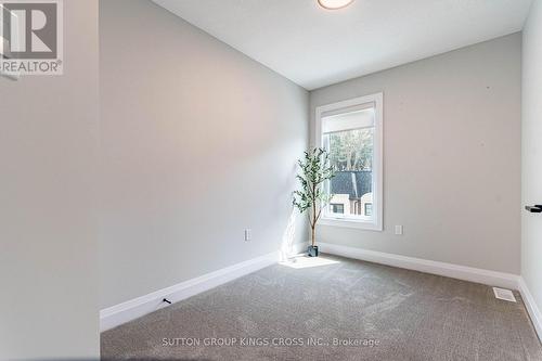79 - 143 Elgin Street N, Cambridge, ON - Indoor Photo Showing Other Room