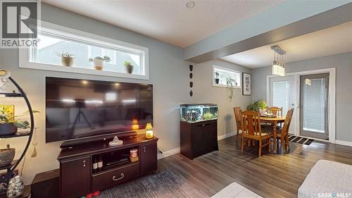 60 Charles Crescent, Regina, SK - Indoor