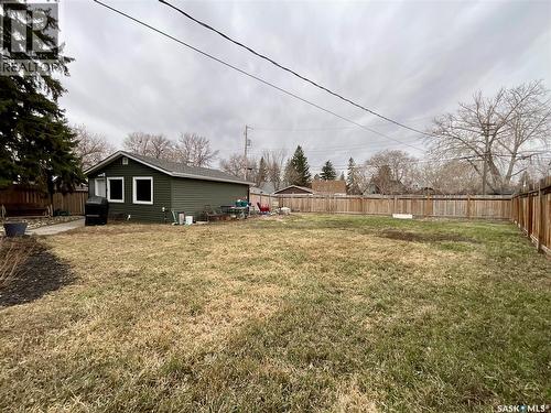 60 Charles Crescent, Regina, SK - Outdoor