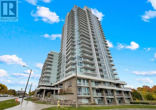 917 - 10 DEERLICK COURT  Toronto, ON M3A 0A7