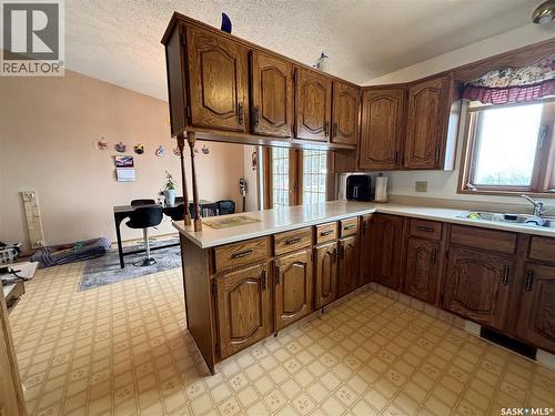 52 Harrigan Crescent, Maple Creek, SK - Indoor Photo Showing Kitchen
