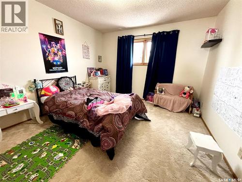 52 Harrigan Crescent, Maple Creek, SK - Indoor Photo Showing Bedroom