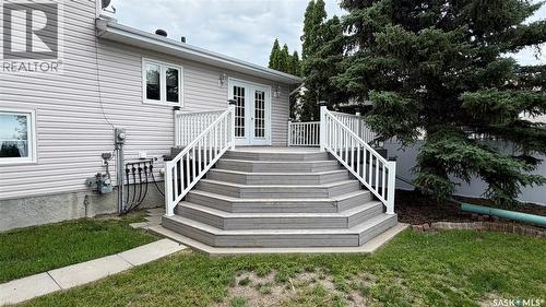 52 Harrigan Crescent, Maple Creek, SK - Outdoor With Exterior