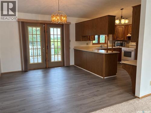 52 Harrigan Crescent, Maple Creek, SK - Indoor Photo Showing Kitchen