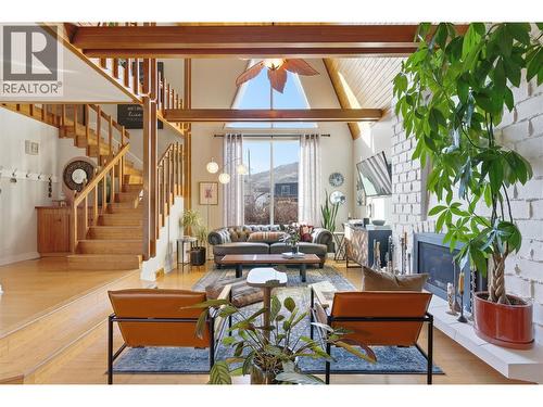 1756 CLIFFORD Avenue  Kamloops, BC V2B 4G6