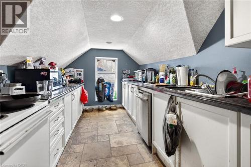 38 Hess Street S, Hamilton, ON - Indoor Photo Showing Kitchen