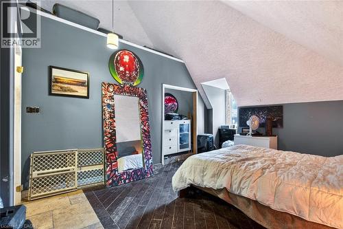 38 Hess Street S, Hamilton, ON - Indoor Photo Showing Bedroom