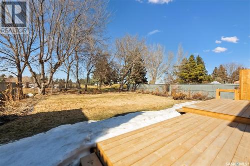 215 Mallin Crescent, Saskatoon, SK - Outdoor With Deck Patio Veranda