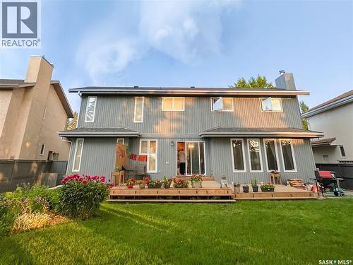 215 Mallin Crescent, Saskatoon, SK - Outdoor With Deck Patio Veranda
