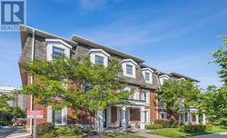 2 - 2375 TRUSCOTT DRIVE  Mississauga, ON L5J 0A9