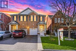 8 OAK GARDENS COURT Brampton, ON L6R 2Y6