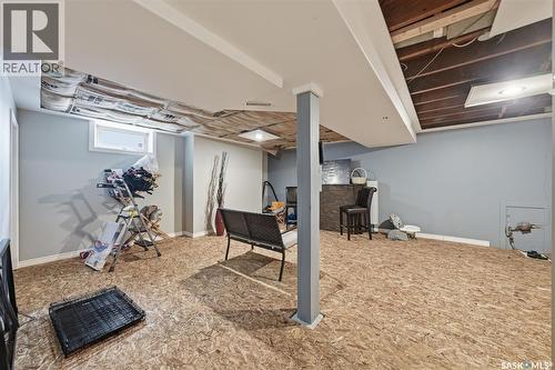 1306 C Avenue N, Saskatoon, SK - Indoor