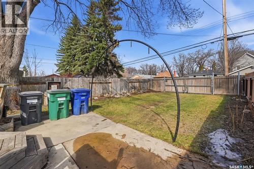 1306 C Avenue N, Saskatoon, SK - Outdoor