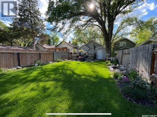 1306 C Avenue N, Saskatoon, SK - Outdoor