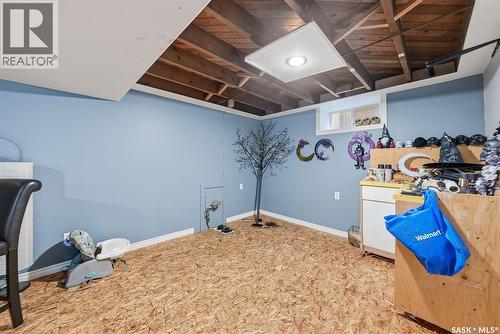 1306 C Avenue N, Saskatoon, SK - Indoor