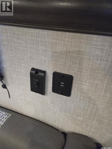 21 Oakley Lane, West End, SK 