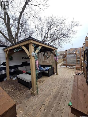 21 Oakley Lane, West End, SK 