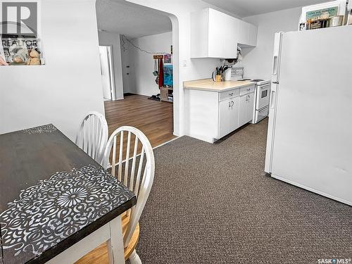 235 Sidney Street E, Swift Current, SK - Indoor