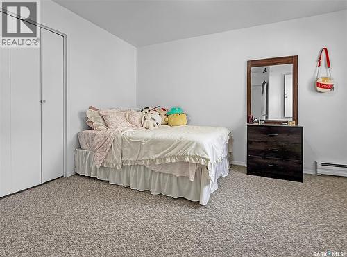235 Sidney Street E, Swift Current, SK - Indoor Photo Showing Bedroom