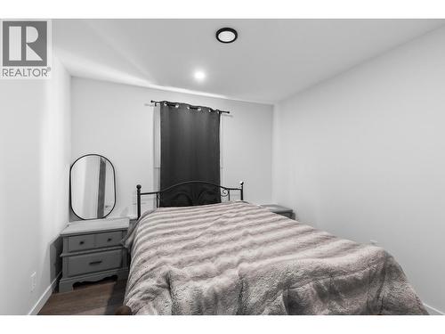 2618 Thacker Drive, West Kelowna, BC - Indoor Photo Showing Bedroom