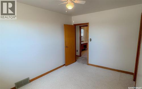 402 Fourth Street, Kipling, SK - Indoor Photo Showing Other Room