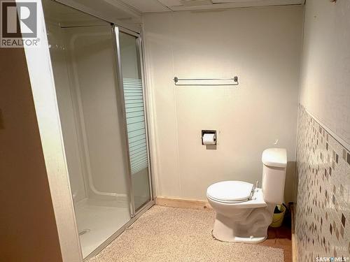 402 Fourth Street, Kipling, SK - Indoor Photo Showing Bathroom