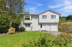 468 Mulberry Dr Nanaimo, BC V9R 6N8