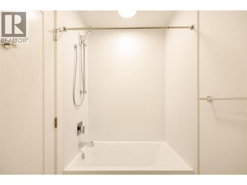 1380 Pridham Avenue Unit# 415, Kelowna, BC - Indoor