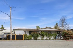 2-124 Cooper Rd View Royal, BC V9A 7B3