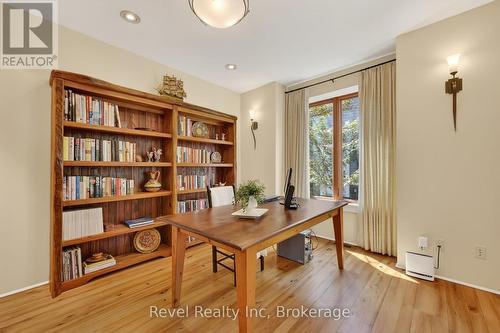Large Study / home office - 12 Walker Road, Tiny, ON - Indoor
