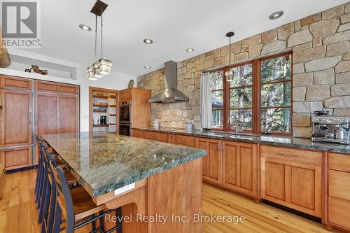 huge island perfect for entertaining - 12 Walker Road, Tiny, ON - Indoor Photo Showing Kitchen With Upgraded Kitchen