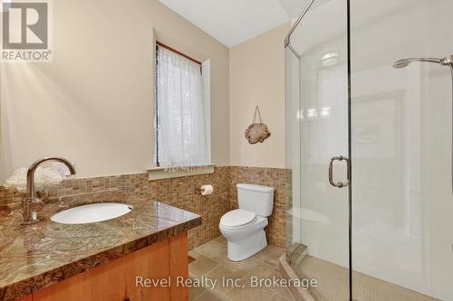 main floor bathroom - 12 Walker Road, Tiny, ON - Indoor Photo Showing Bathroom