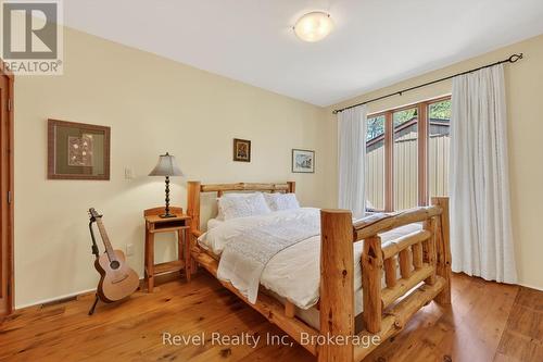 12 Walker Road, Tiny, ON - Indoor Photo Showing Bedroom