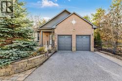 600 HENDERSON Drive Aurora, ON L4G 5R1