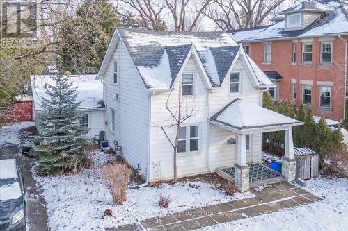 24 MAPLE STREET , Aurora, Ontario L4G 1K9 2